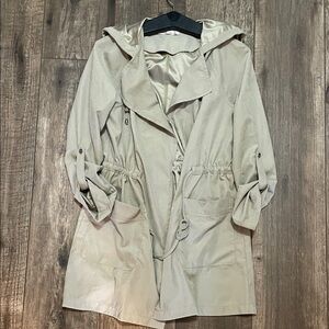 BE COOL Light Weight Hooded Jacket